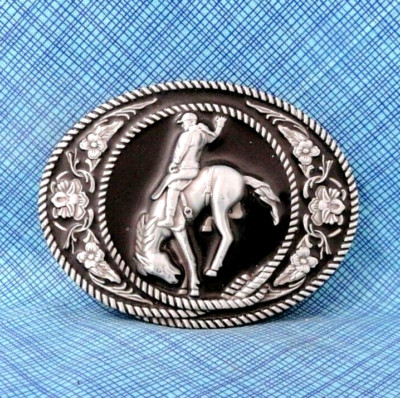 Western Rodeo Cowboy Bucking Horse Belt Buckle Rope Scroll Enamel Vtg 90s.CPA258