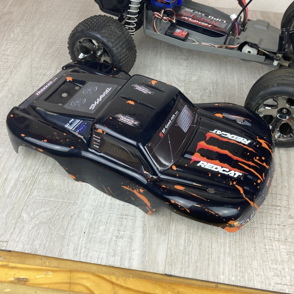 Traxxas Rustler Vxl 2wd Roller Slider Chassis 1/10 Rc Truck Parts/project - Image 2 of 4