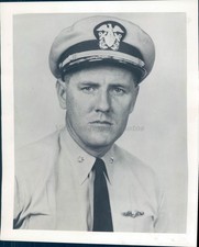 1952 Photo Press Robert Carroll Commander Military Navy USS Gudgeon Shipyard
