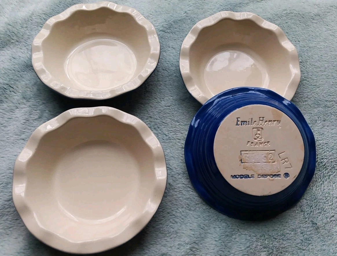 Four Emile Henry France Blue Fluted Small Pie Tart Baking Dishes 5 3/4 x 1 3/4
Opens in a new window