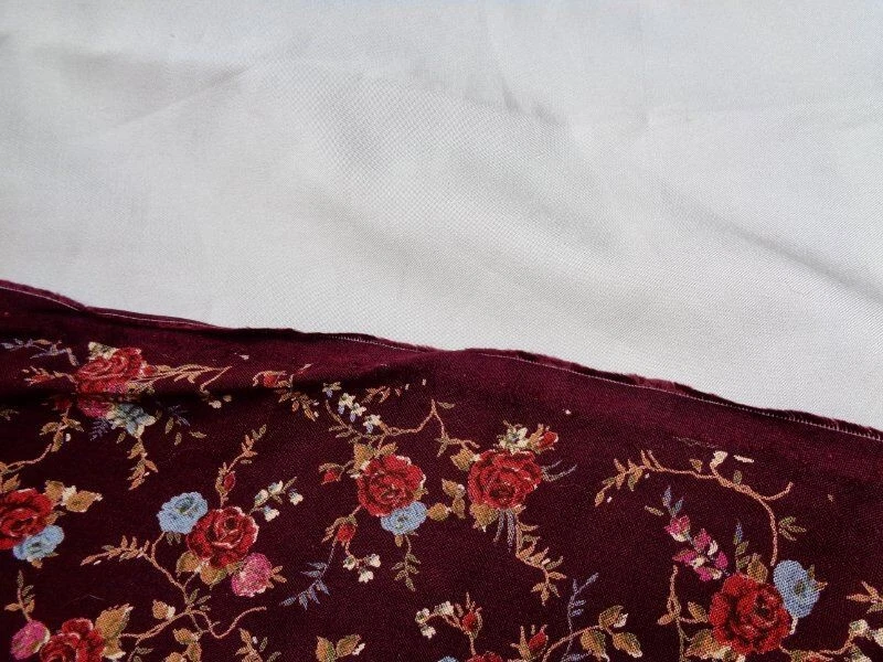 Maroon floral print rayon fabric 62" wide by 24" - Image 4 of 4