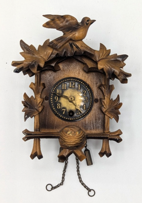 Vintage Black Forest Chalet Style Cuckoo Clock Germany Key