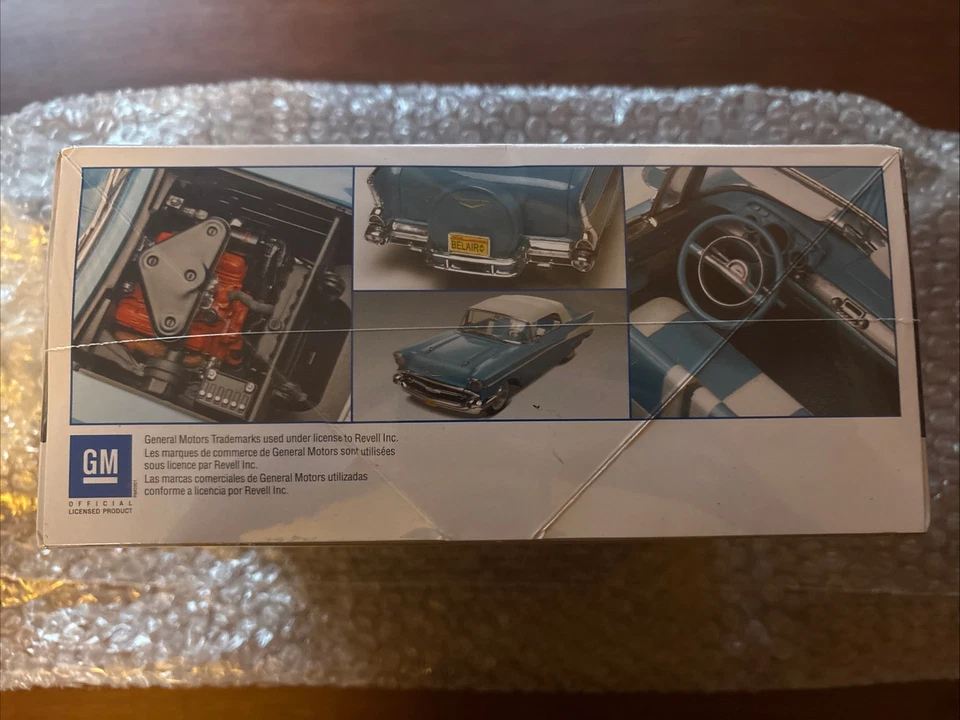 Kit Modelo Convertible Chevy Revell ’57 - Escala 1:25 (Nuevo) Foto 2 de 2