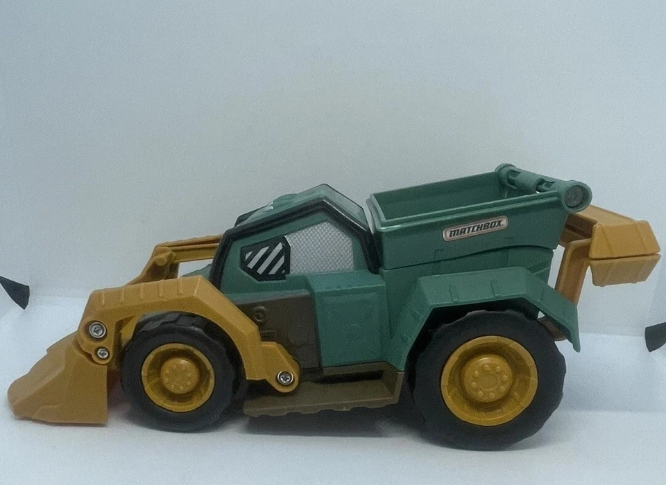 MATCHBOX DUMPIN’ LOADER TOY TRUCK W/PULL LEVER SCOOP LOAD TOSS DUMP - Image 2 of 4