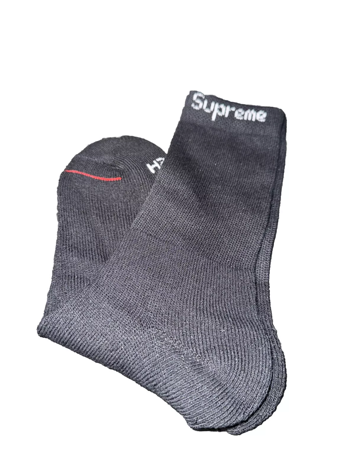 SUPREME / CHAUSSETTES NOIRES HANES / SIMPLES / UNE PAIRE / 100% AUTHENTIQUES / avec autocollant