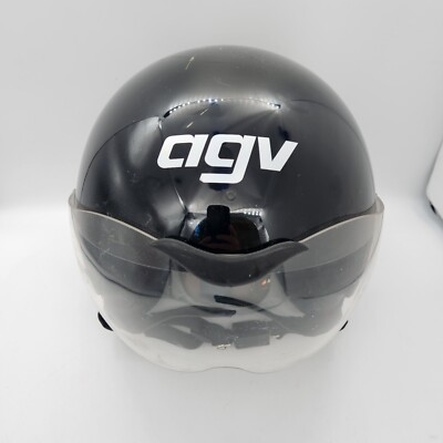 dan gilbert football helmet Dan Gilbert-backed football helmet maker butts heads with big industry