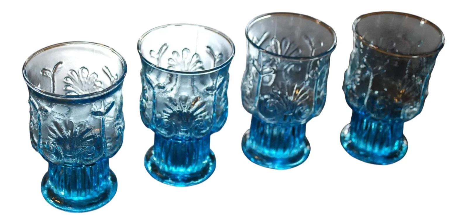 Pilgrim Glass Adams Set of 4 Footed Tumblers 4.75" Shell Tumblers in Blue