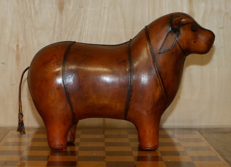 MEDIUM NEW OLD STOCK LIBERTY STYLE OMERSA BROWN BULL COW LEATHER  FOOTSTOOL - Image 3 of 4