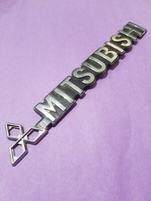 Bin47 usado 2000 2001 Mitsubishi Montero emblema logotipo símbolo insignia OEM