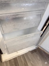 Fridgemaster MC50165EB 50cm Freestanding 60/40 Fridge Freezer 175 litre capacity