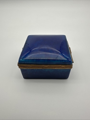 PAUL MILET SEVRES MARBLED BLUE HINGED TRINKET BOX 3.5” by 3.5” - Picture 2 of 6