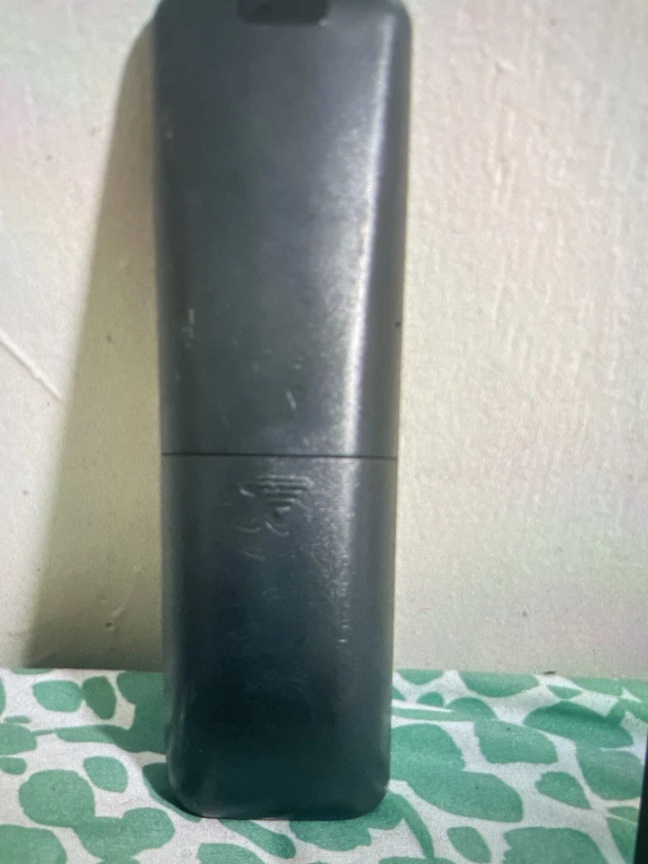 Universal Replacement Remote Control for LED Projector Media Player TV Box - Image 2 of 2