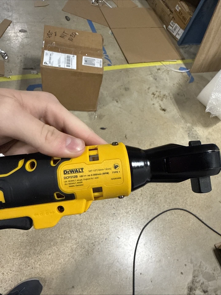 Dewalt En Caja DCF512B 20V Inalámbrico 1/2" Trinquete Sin Escobillas Atómico 20 Voltios Compacto Foto 3 de 4