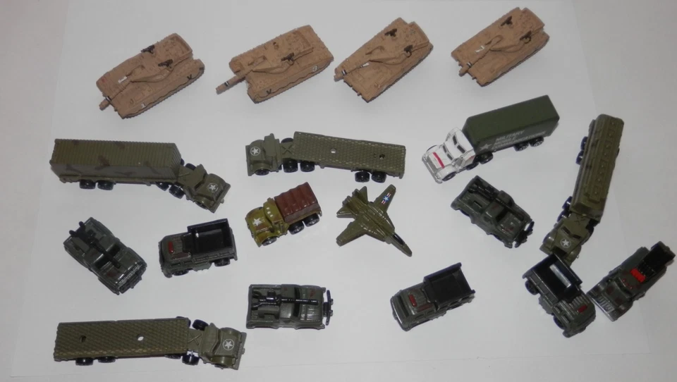 Micro Machines Army Military (18pcs) LOT - Image 2 of 3