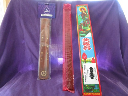 INCENT BURNER/ WOOD WITH BRASS PEACE SIGN/ PACK OF 10 INCENTS INCLUDED - Picture 3 of 3