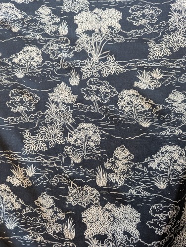 Tela de viscosa suave gris pizarra con diseño de árbol para costura por 50 cm - Imagen 2 de 9