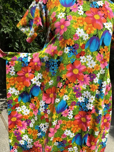 Vtg Hawaiian Muu Dress XS Vibrant Bright Floral Cotton Barkcloth Hand Made Ties - Picture 6 of 7