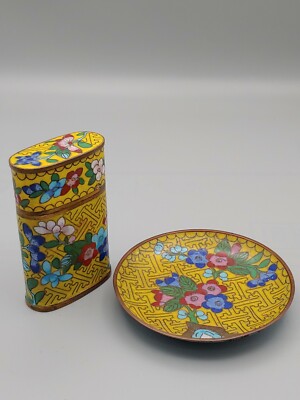 清代景泰蓝黄釉花枝锦地纹焊字款烟丝盒Antique Chinese Qing Weld
