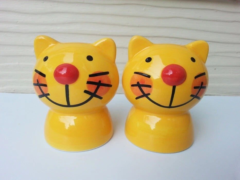 Set Yellow Cat Salt Pepper Shaker Ceramic Kitchenware Collectible Home Decor