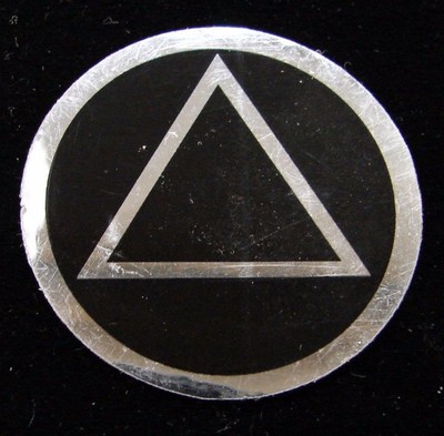 Alcoholics Anonymous Symbol In Slogans (A.A.) T-Shirt" Sticker By - Foto 5