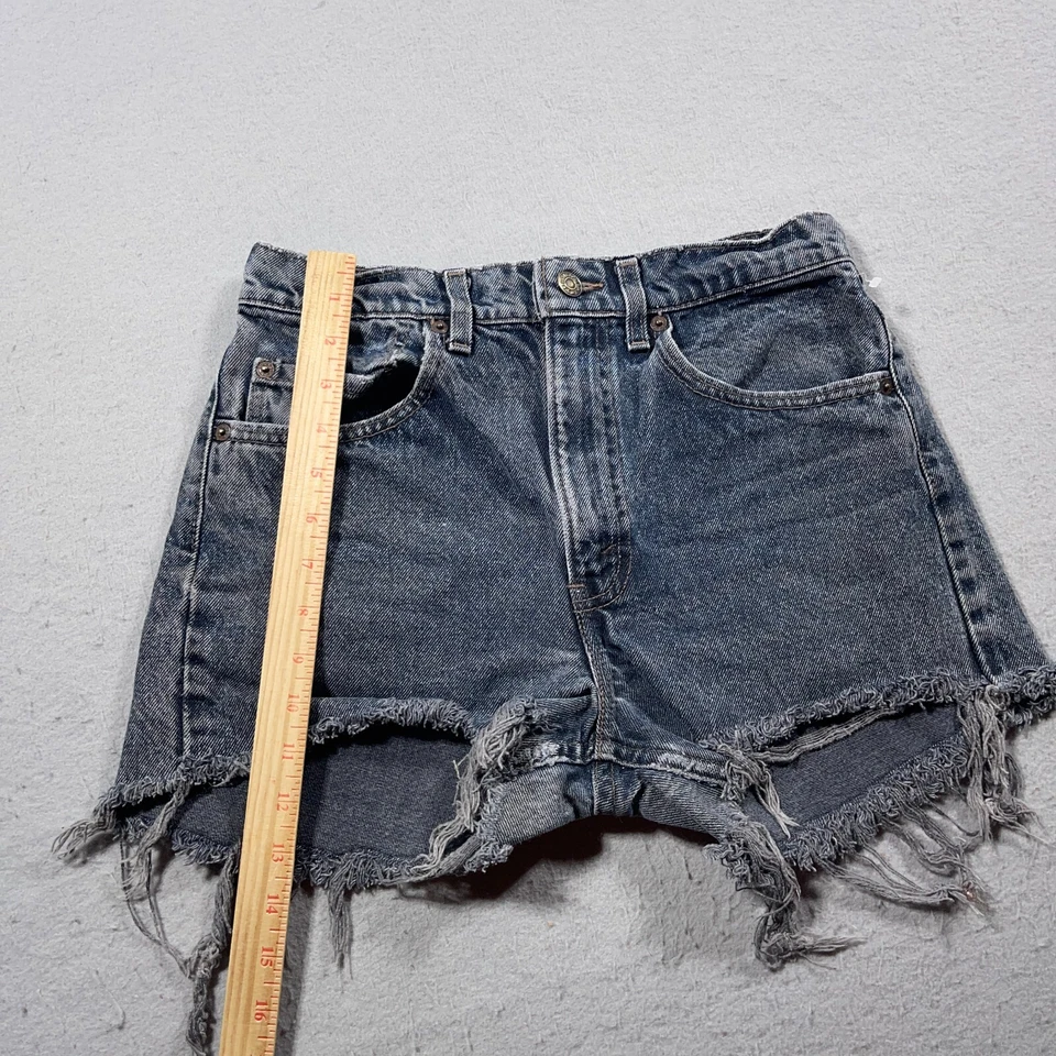 Pantalones Cortos De Colección Levi's 501 Mujer 28 Gris Tiro Alto Botón Mosca Corte Denim Envejecido Foto 2 de 4