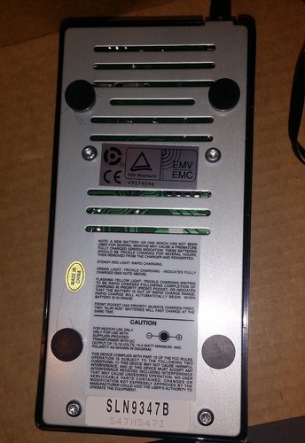 CHARGEUR DE BATTERIE INTELLICHARGE XT MODÈLE SLN9347B avec 5x batterie - Photo 3 sur 4