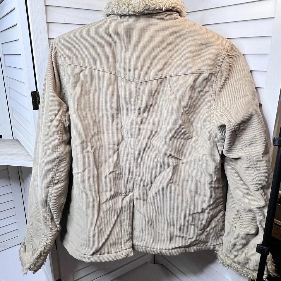 复古 Maurices 灯芯绒夹克女式中号绗缝衬里米色/薄色纽扣 — 第 4/4 张图片