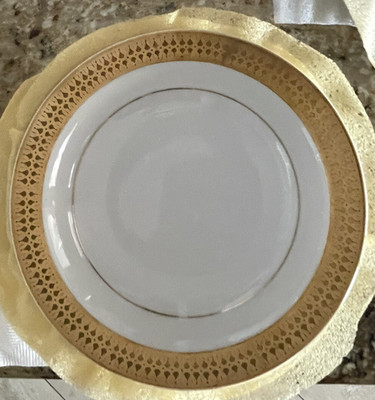 6) Wellington Tradition Gold Encrusted Gold Verge Line 4'' Fruit / Dessert Bowls