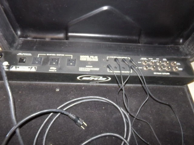 SKB PS-45 PEDALERA ESTÉREO ACONDICIONADOR DE POTENCIA VER DESCRIPCIÓN Foto 3 de 4