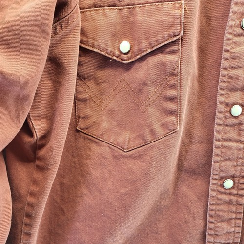 VINTAGE Wrangler Shirt 15.5 - 34 Red Brushpopper Pearl Snap X Long Tails USA - Picture 6 of 19