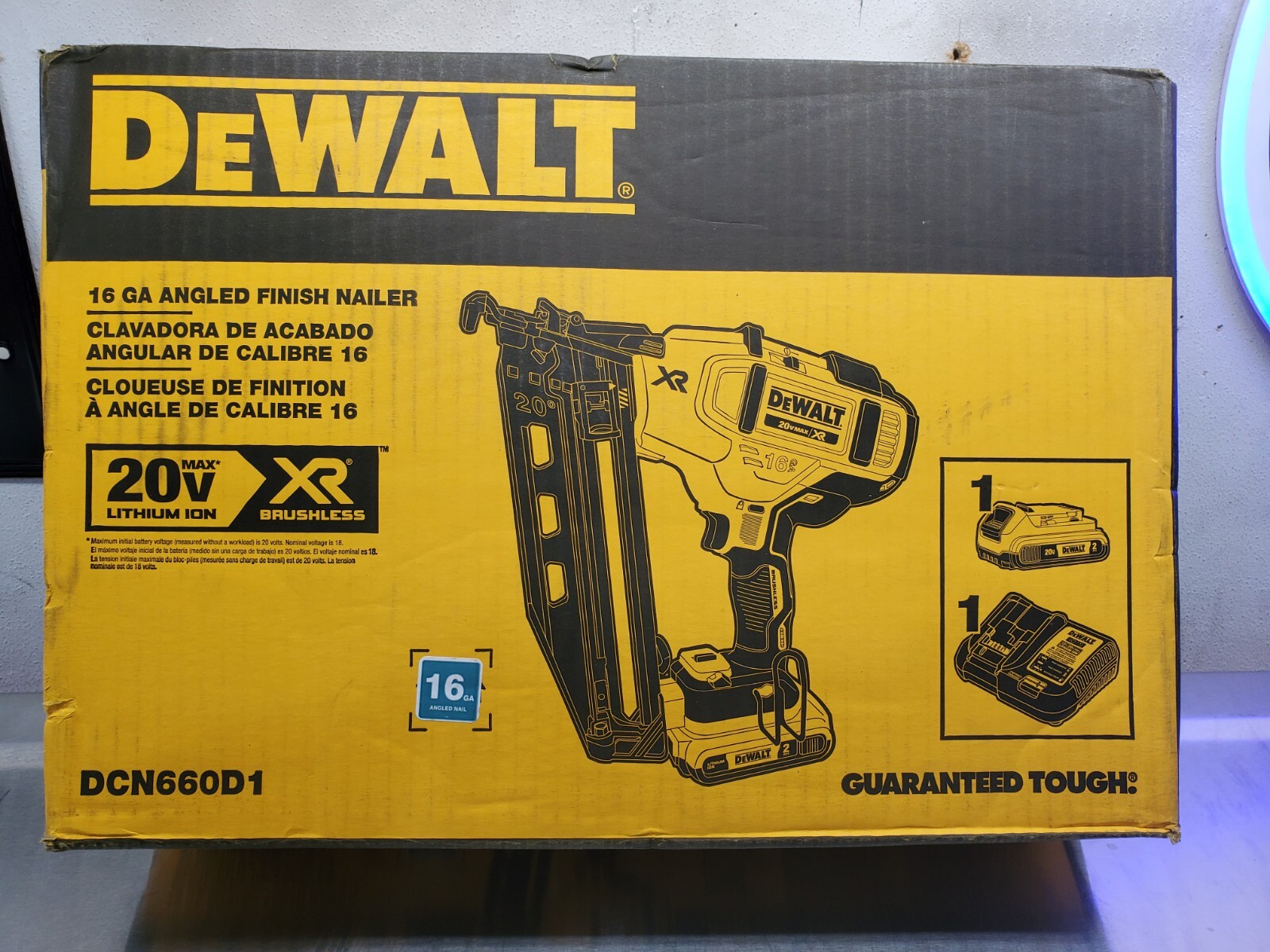DEWALT DCN660D1 ANGLED FINISH NAILER KIT 20V MAX XR 16GA 885911385725