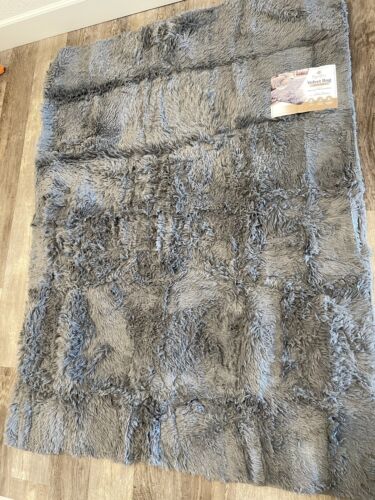 Signature Loom Fluffy Shaggy Area Rug 62x46 Soft Fuzzy Velvet Rugs - Picture 1 of 2