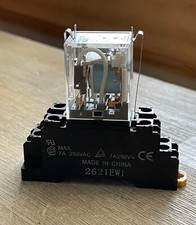 OMRON MY2N-D2 RELAY COIL 24VDC 8 PIN WITH OMRON PYF08A-E RELAY SOCKET BASE