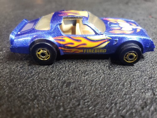 HOT WHEELS BLUE #37 HOT BIRD Firebird W/ Blue with Flames And Gold Rims 1977 !!! - Picture 4 of 7