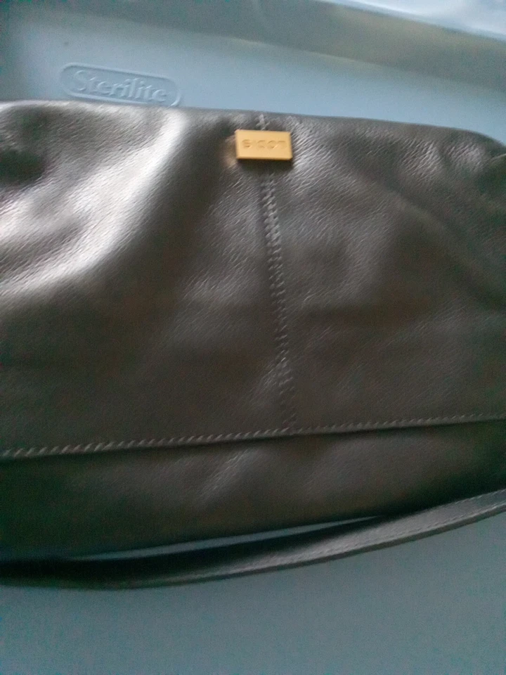 Bolso Bandolera Cuero Lodis Talla Mediana Foto 4 de 4