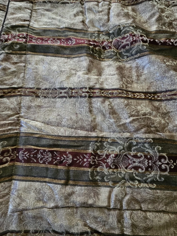 2 CROSCILL Dover Manor Dunhill TOWNHOUSE BURGUNDY & GOLD Pillow Shams King Size  - Image 3 of 4