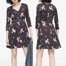 Banana Republic Fit Flare Dress Satin Floral Womens Size 4 Deep V Neck Gray