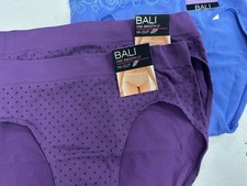 Bali womens 3-Pack Smooth U Hi-Cut Brief Size M/6 Vista Purple Blue Panties