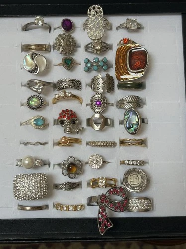 Vintage To Now Fashion Costume Jewelry Rings Lot Of 40 Silver Tone & Gold Tone