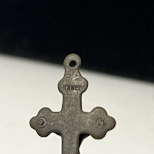 Crocifisso vintage in metallo con Gesù - medaglia/medaglione religioso - Foto 6 di 6