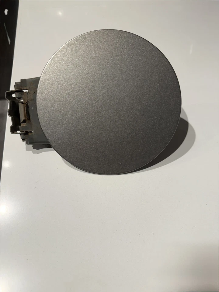 Chevrolet Tahoe Silverado Yukon 2000-2006 gasolina puerta combustible 382E peltre metálico Foto 2 de 4