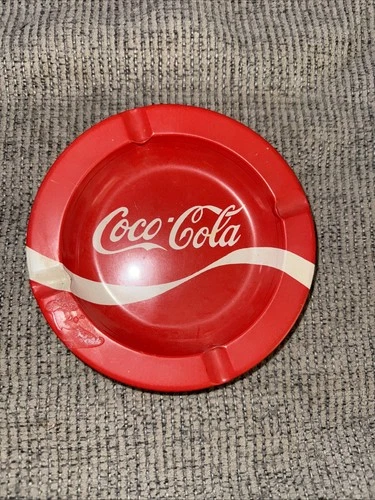 VINTAGE Round COCA-COLA Tin Ashtray Red and White Logo 5.25" Excellent Condition