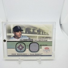 2002 Platinum Clubhouse Collection Ivan Rodriguez / Andruw Jones Dual Jersey