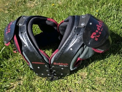 Youth XL Riddell Rival Youth Football Shoulder Pads 14 -15  Black, Red