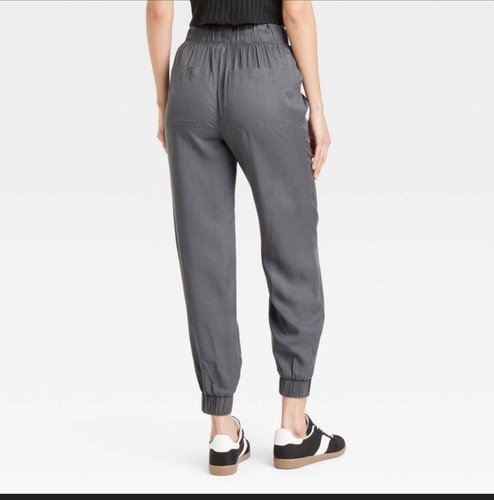 Women’s High Rise Joggers Universal Thread - Gray Size XS - Picture 2 of 10