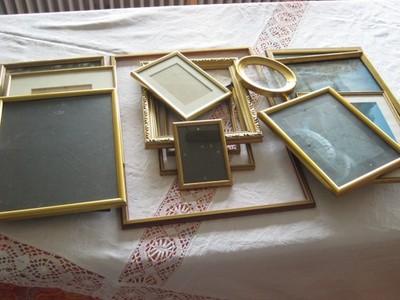 Großes Konvolut (14) Goldrahmen 20.Jh. Holz u. Kunststoff - 2 x ohne Glas -