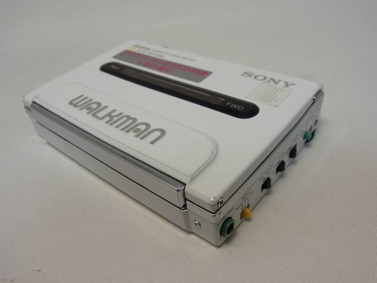 Sony WALKMAN WM-501 White Cassette Player Amorphous Head DBB Rare