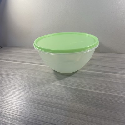 Tupperware Classic Wonderlier Bowl Sheer w/Green Seal New!
