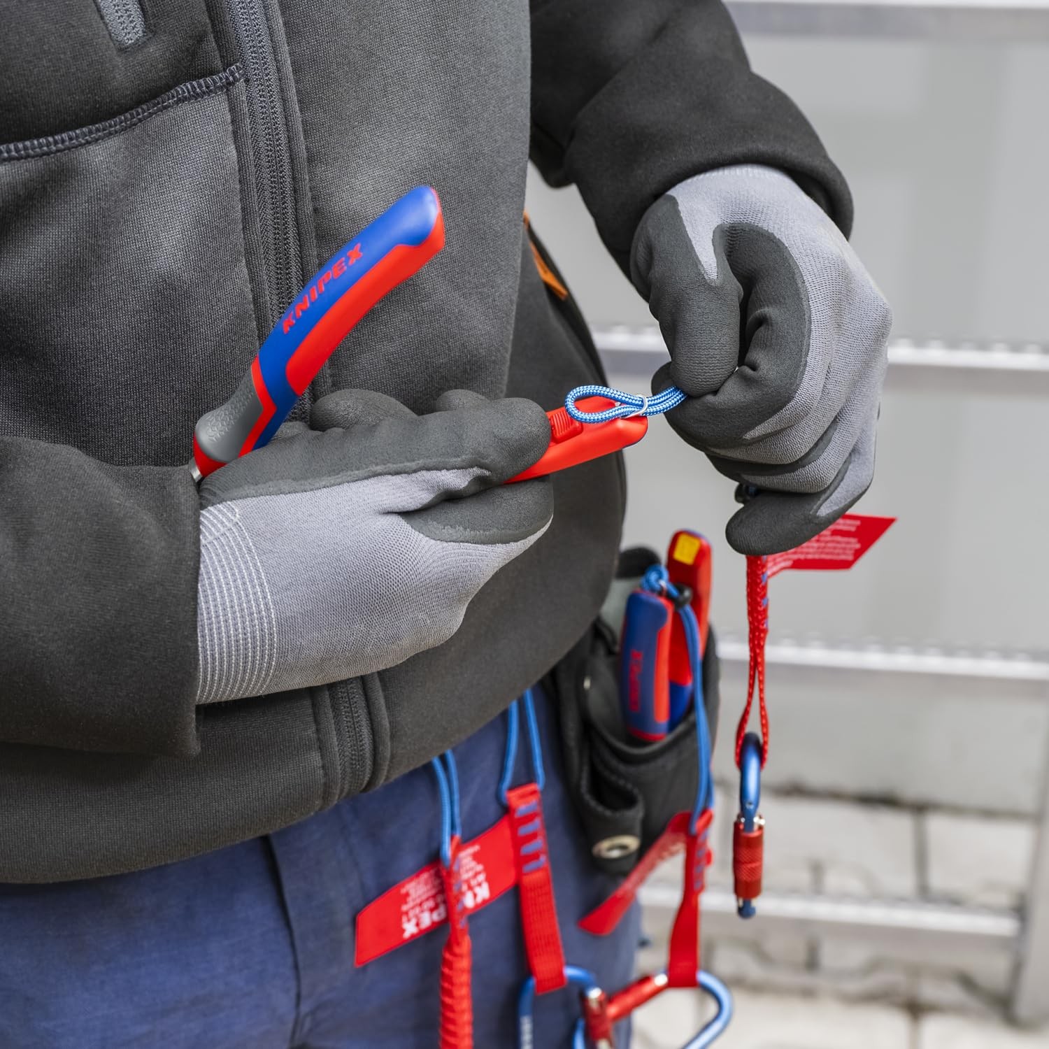 4-in-1 Electricians' Pliers-Metric Wire