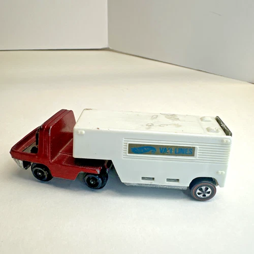 Hot Wheels Vintage The Heavyweights Redline Moving Van    parts or repair